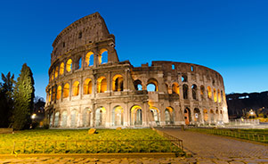 El Coliseo iluminado