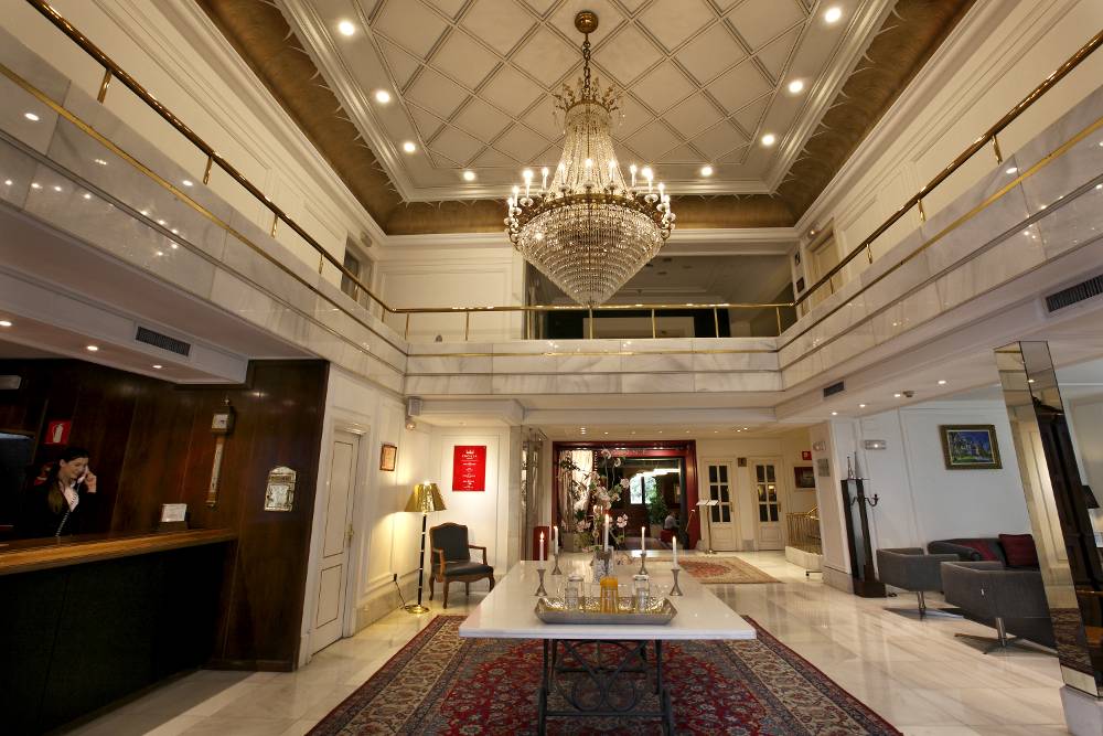 Hotel Lopez De Haro