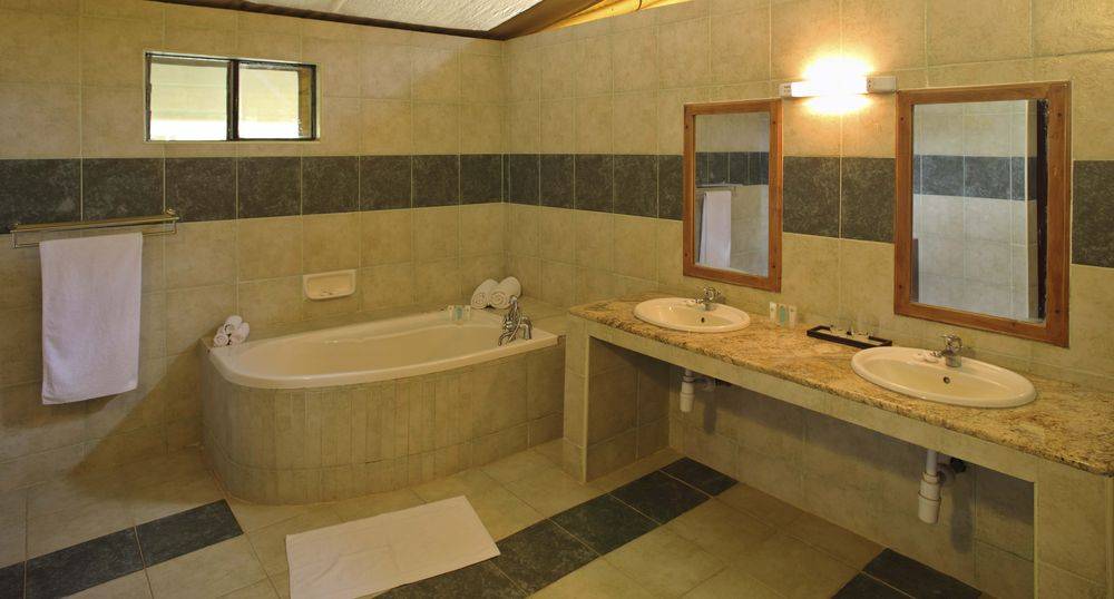 Mara Leisure Camp