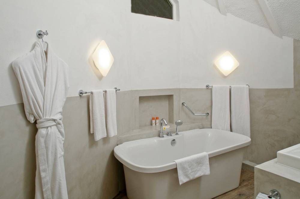 La Pirogue, A Sun Resort