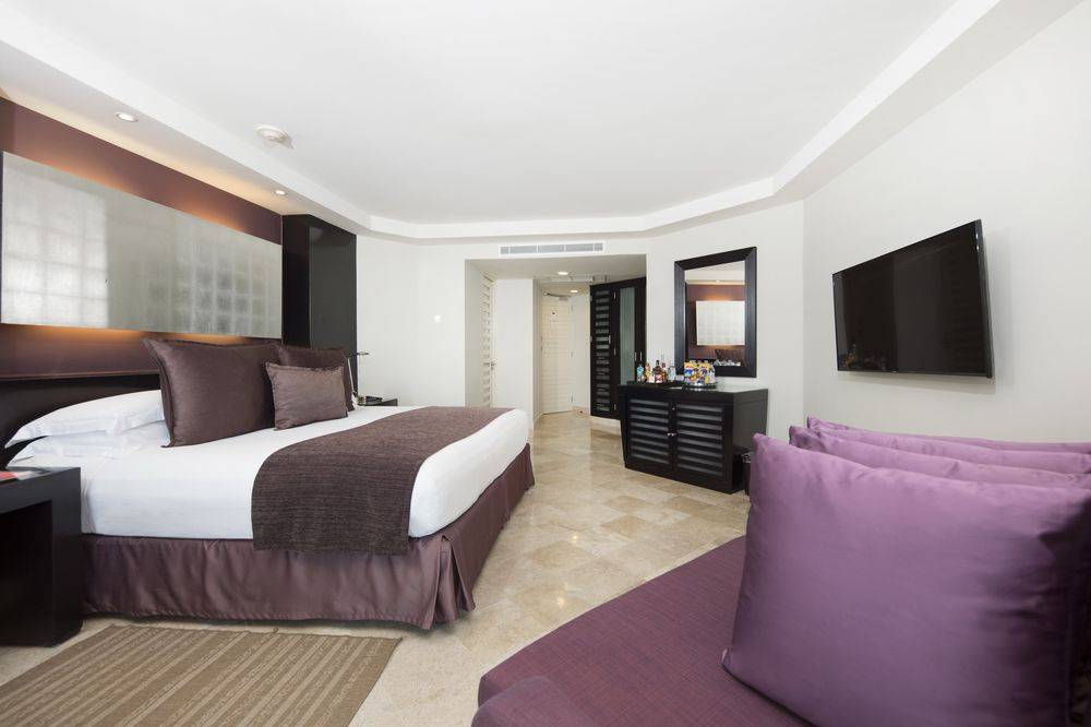 Melody Maker Cancún