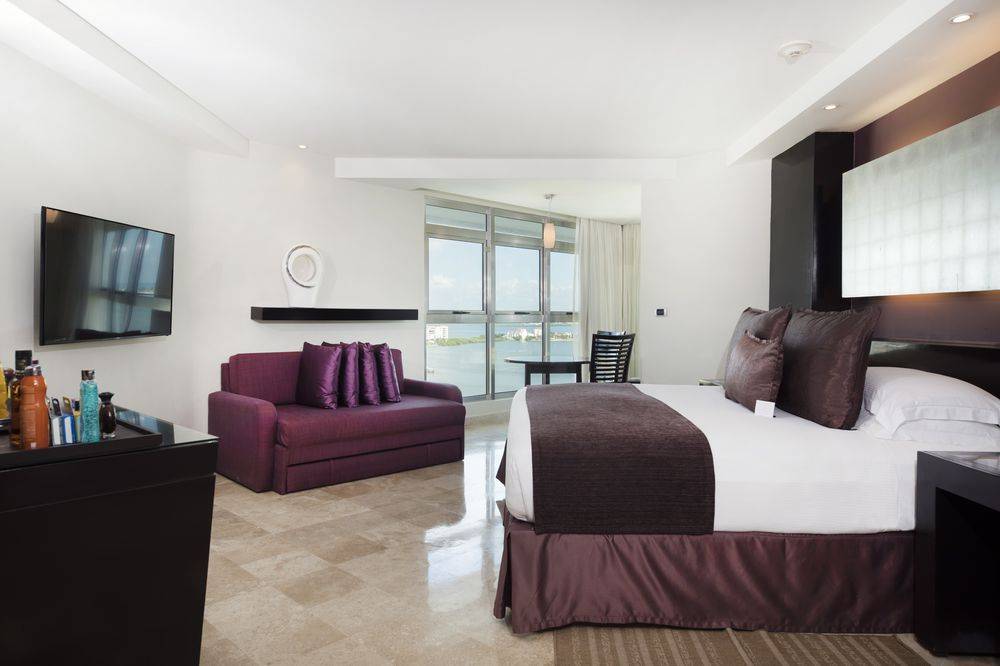 Melody Maker Cancún