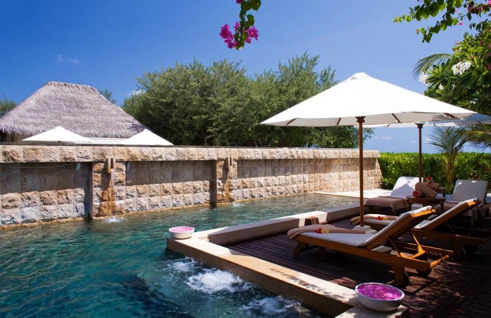 Sheraton Maldives Full Moon Resort & Spa
