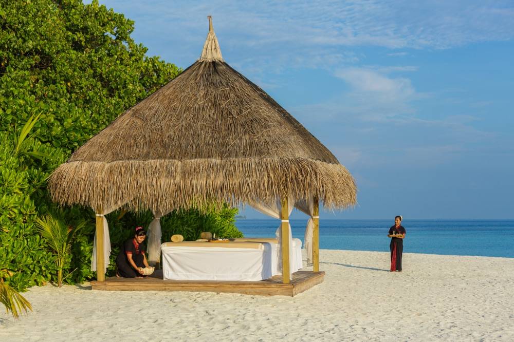 Outrigger Maldives Maafushivaru Resort