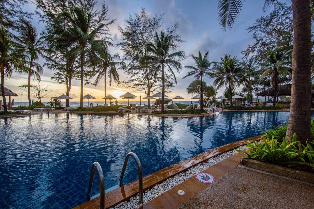 Katathani Phuket Beach Resort
