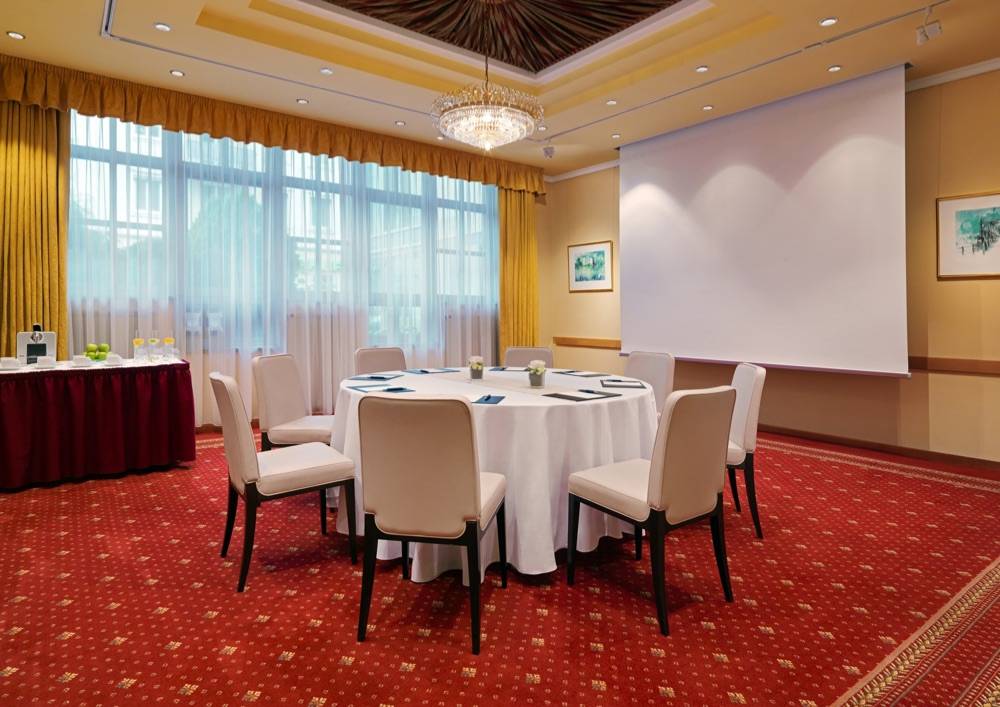 Sheraton Salzburg Hotel