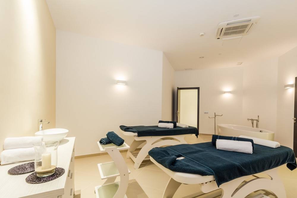Royal Palm Resort & Spa