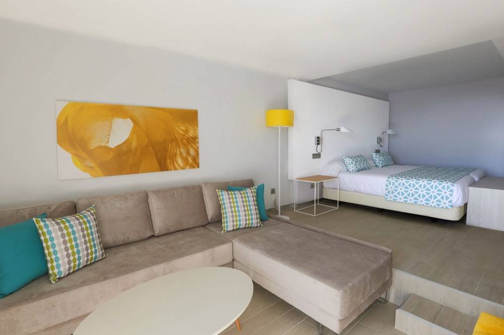 Santa Monica Suites