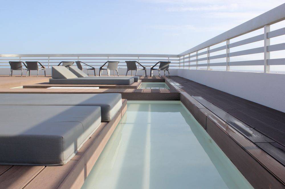 Coral Suites & Spa