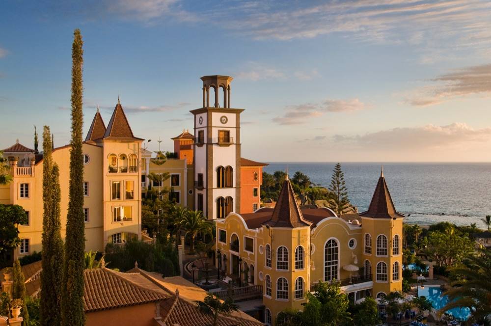 Bahia Del Duque Resort
