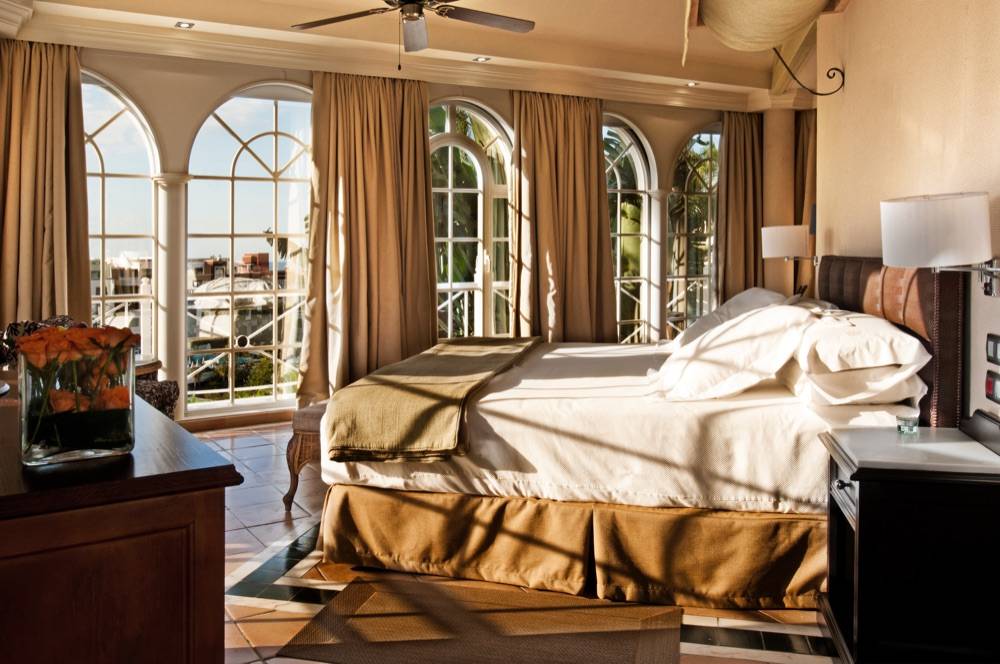 Bahia Del Duque Resort