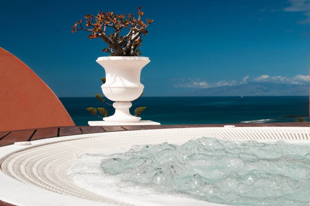 Bahia Del Duque Resort