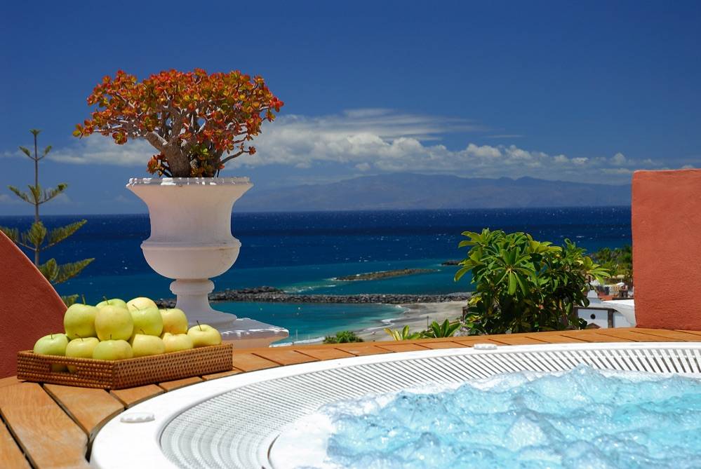 Bahia Del Duque Resort