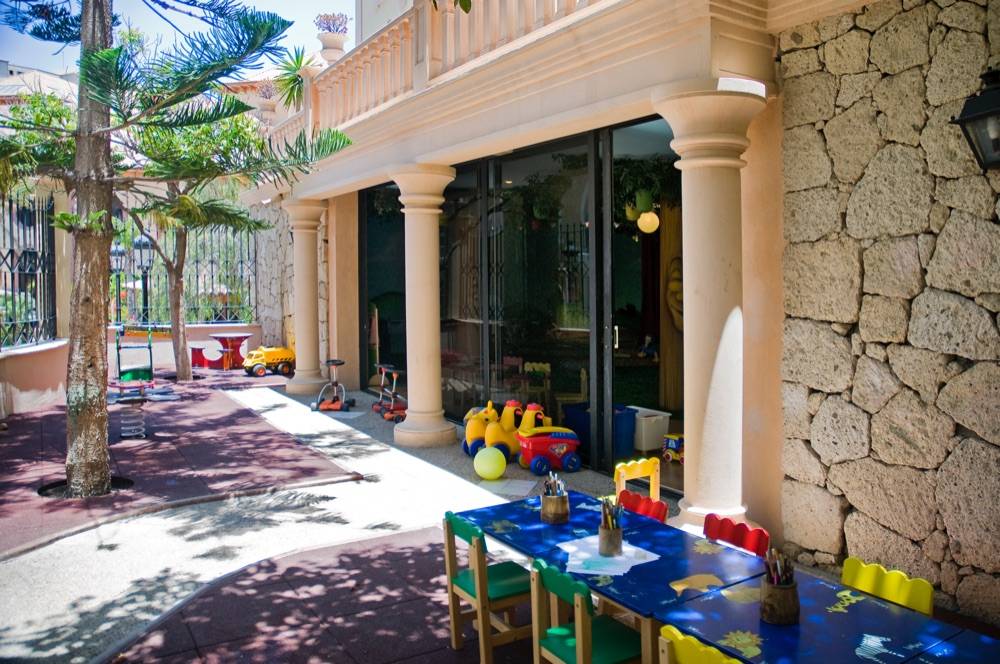 Bahia Del Duque Resort