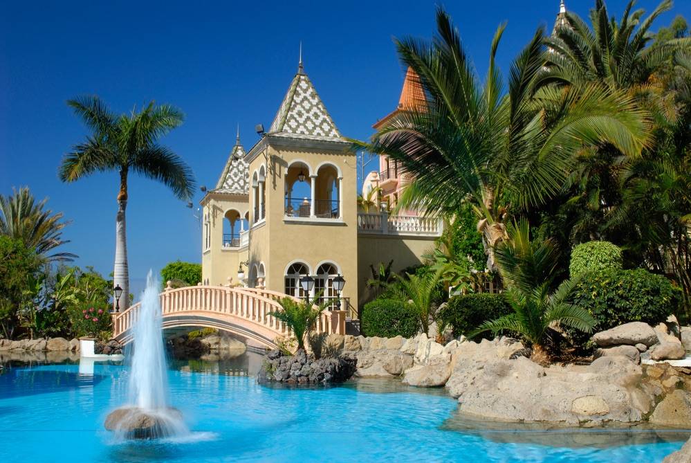 Bahia Del Duque Resort