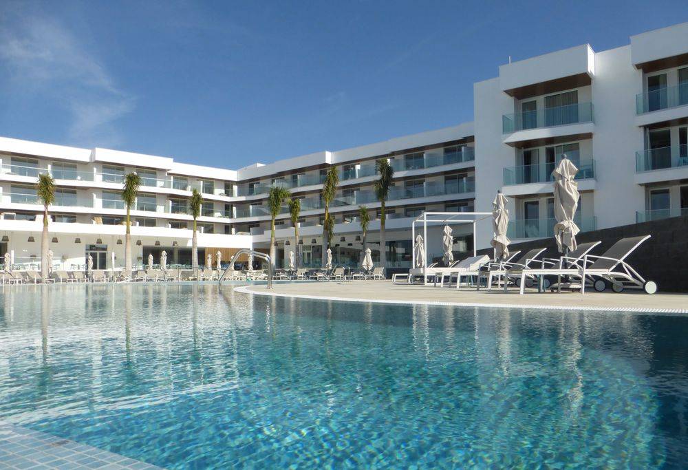 Hotel Lava Beach