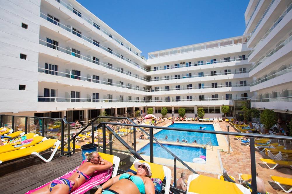 Hotel Port Fiesta Park