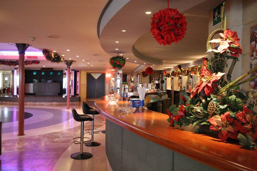 Hotel Port Fiesta Park