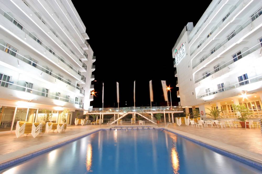 Hotel Port Fiesta Park