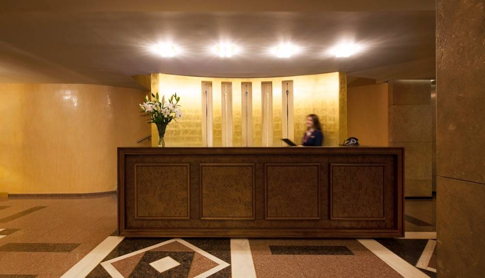 Electra Hotel