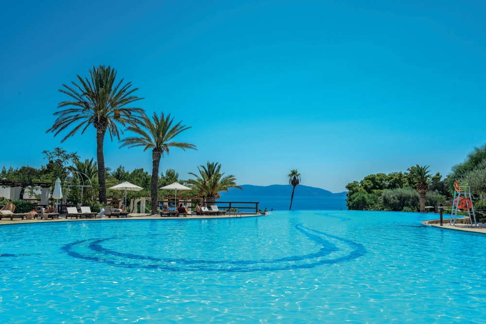 Hydra Beach Resort