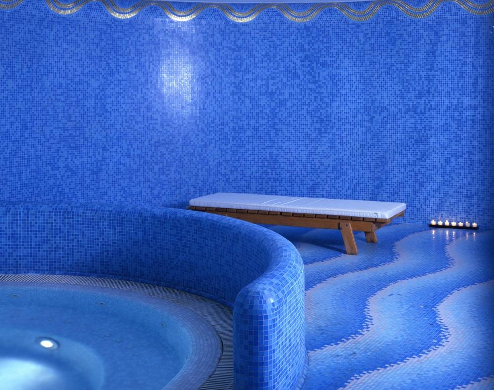 Hotel De Russie