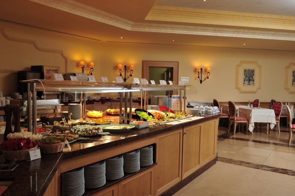 Holiday Inn Algarve Albufeira by IHG