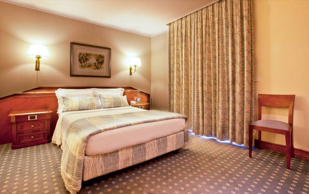 Pine Cliffs Hotel, a Luxury Collection Resort