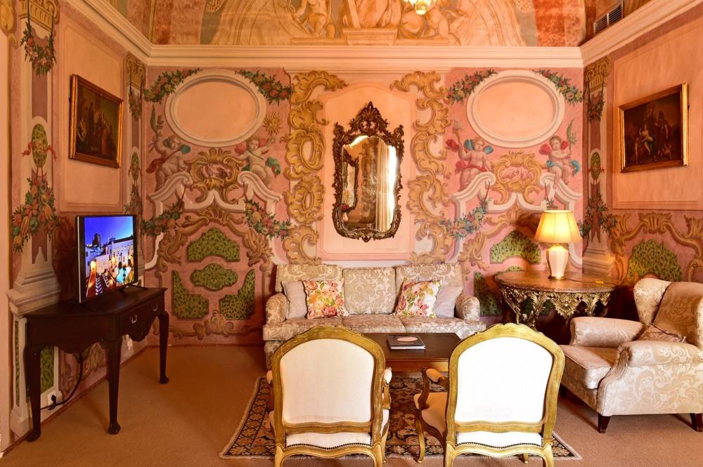 Pousada Convento Evora - Historic Hotel