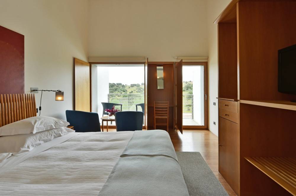 Pousada Convento Arraiolos - Historic Hotel