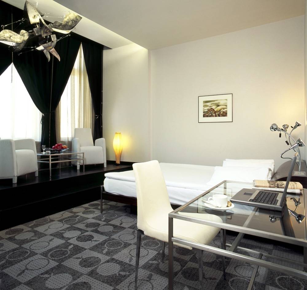 Golden Apple Boutique Hotel