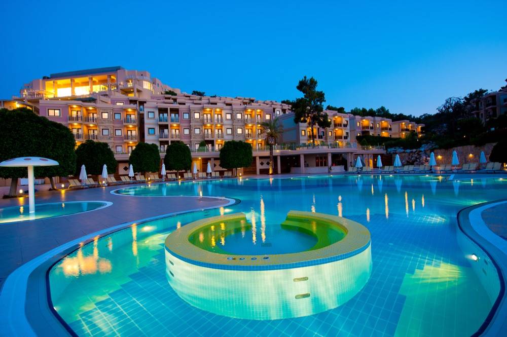 Hilton Bodrum Turkbuku Resort & Spa
