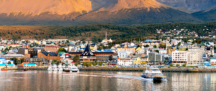 Crucero de paso por Ushuaia, Argentina