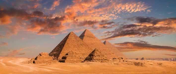Tres pirámides principales de la Necrópolis de Giza