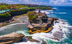 Tanan Lot, templo en el océano, Bali