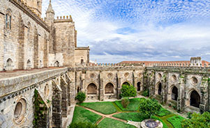 Claustro de la Catedral de Évora