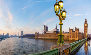 Vista sobre el Támesis del Palacio de Westminster y Big Ben