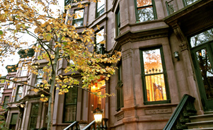 Zona residencial en Upper East Side, barrio de Barney en "CCAVM"