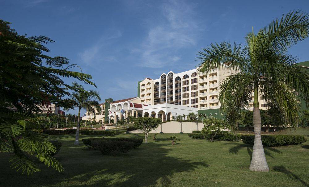 Valentín Quinta Avenida