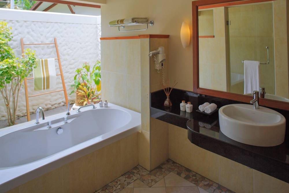 Niva Kurumba Maldives