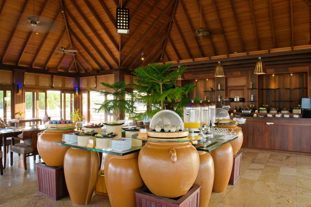 Olhuveli Beach And Spa Resort