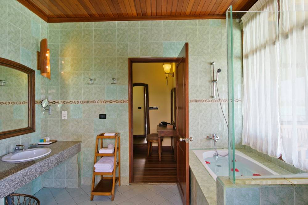 Olhuveli Beach And Spa Resort