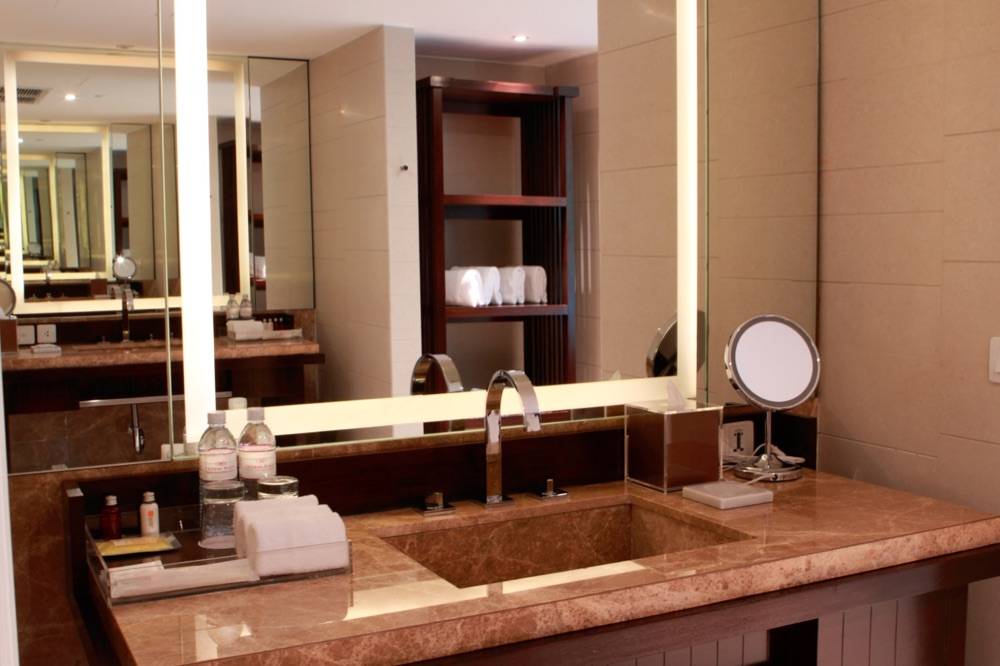 Crowne Plaza Panwa Beach Resort