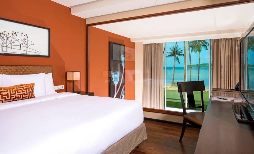 Crowne Plaza Panwa Beach Resort