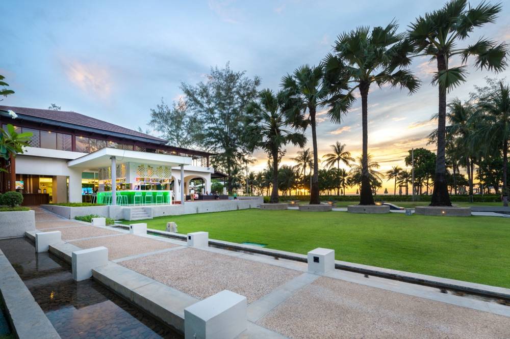 Katathani Phuket Beach Resort