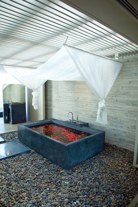 SALA Phuket Resort & Spa