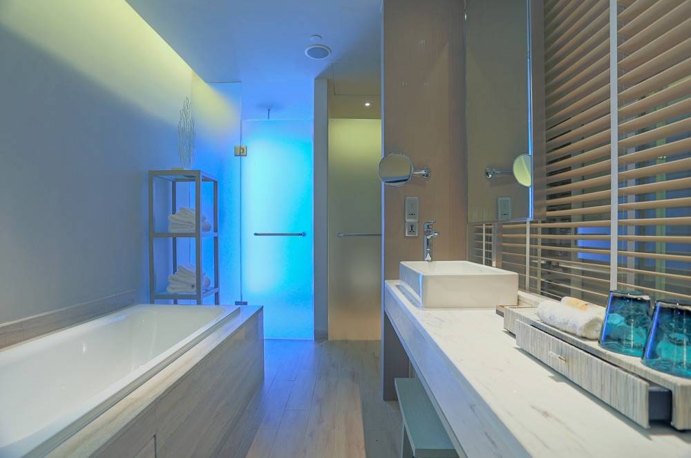 Pullman Phuket Arcadia Naithon Beach