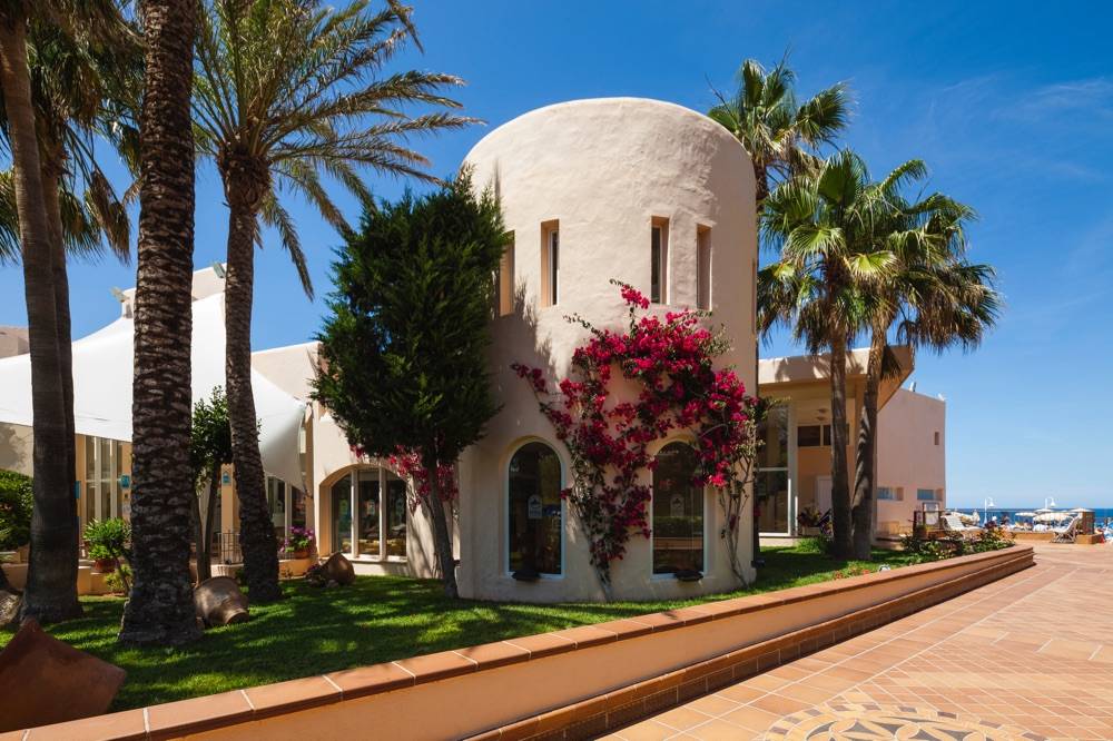 Invisa Figueral Resort (Cala Blanca & Cala Verde)