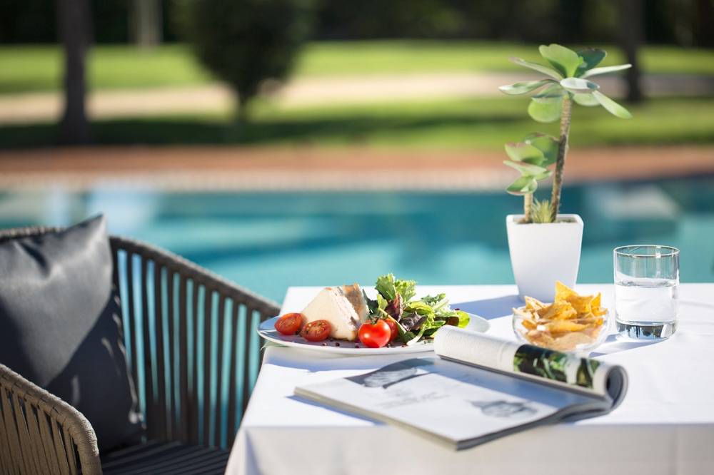 Las Gaviotas Suites Hotel