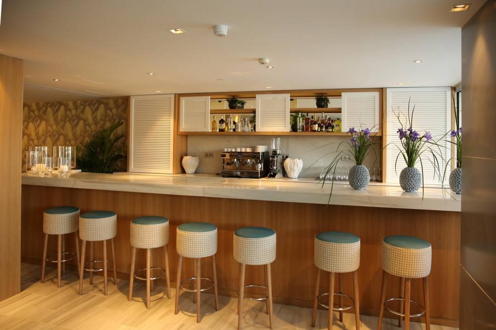 Santa Monica Suites